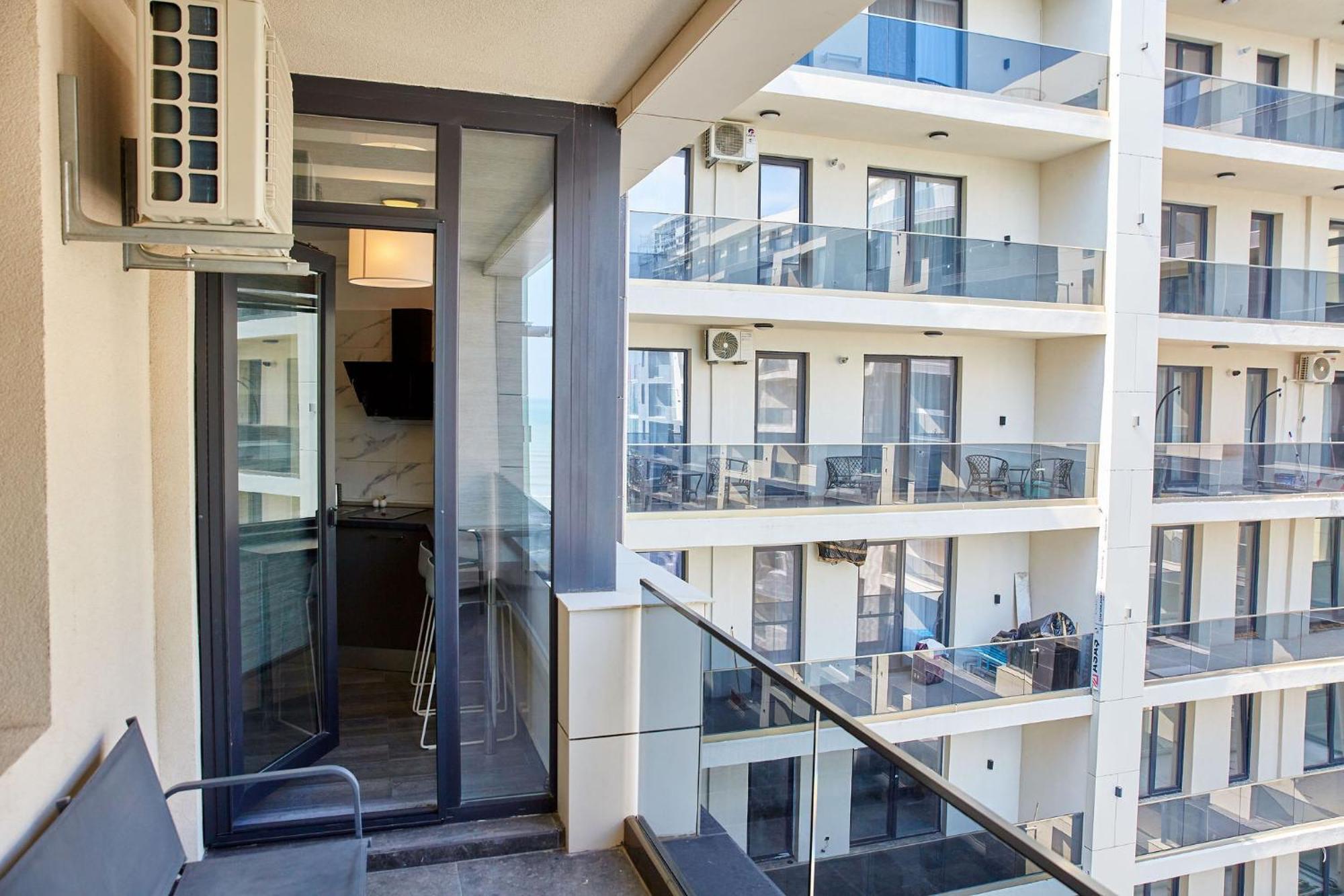 Apartamente By R S Năvodari Eksteriør billede